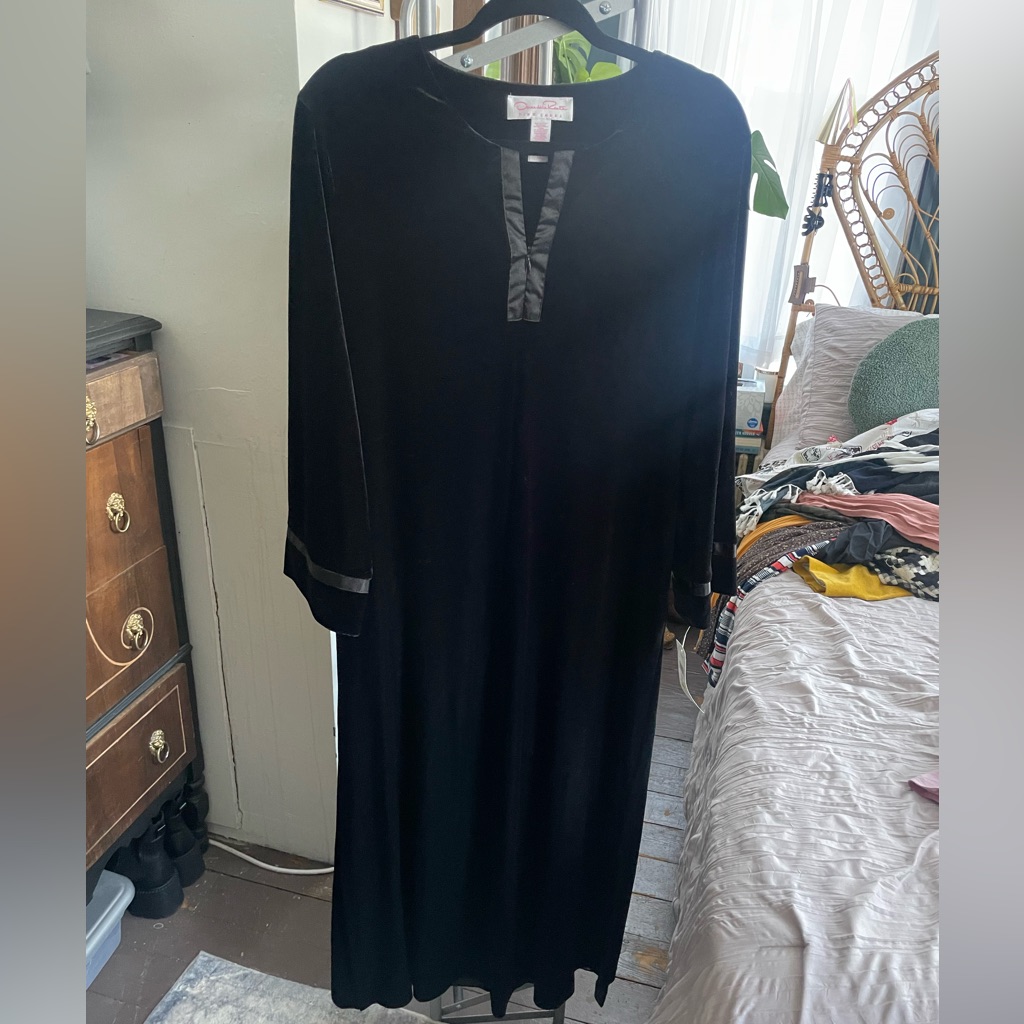 Velvet Oscar De La Renta House Dress Robe
